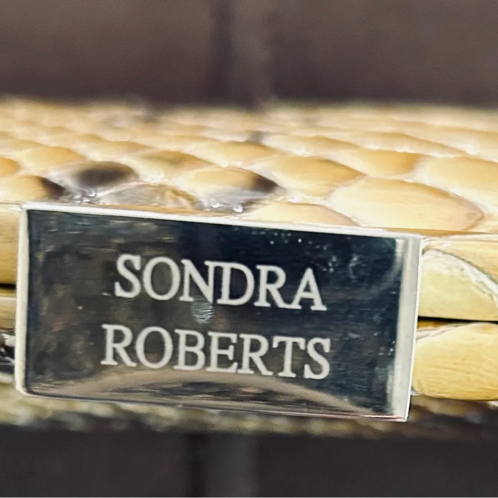 Sondra Roberts Yellow Patent Leather embossed Snake Print Clutch.NWT - Picture 2 of 3